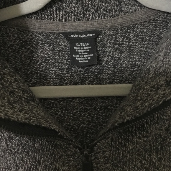 Calvin Klein Men's 1/4 Zip Sweater-Size XL in Dark Gray - Picture 4 of 10